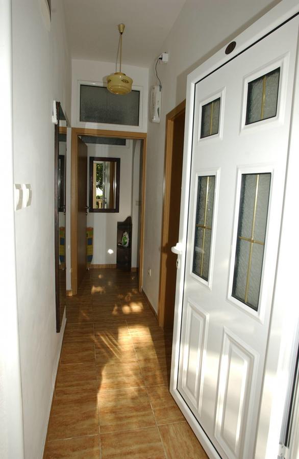 Mm Kovacevic Apartments Petrovac Ngoại thất bức ảnh